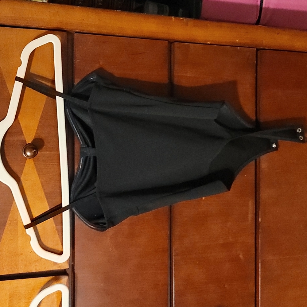 Bodysuits - Picture 5 of 6
